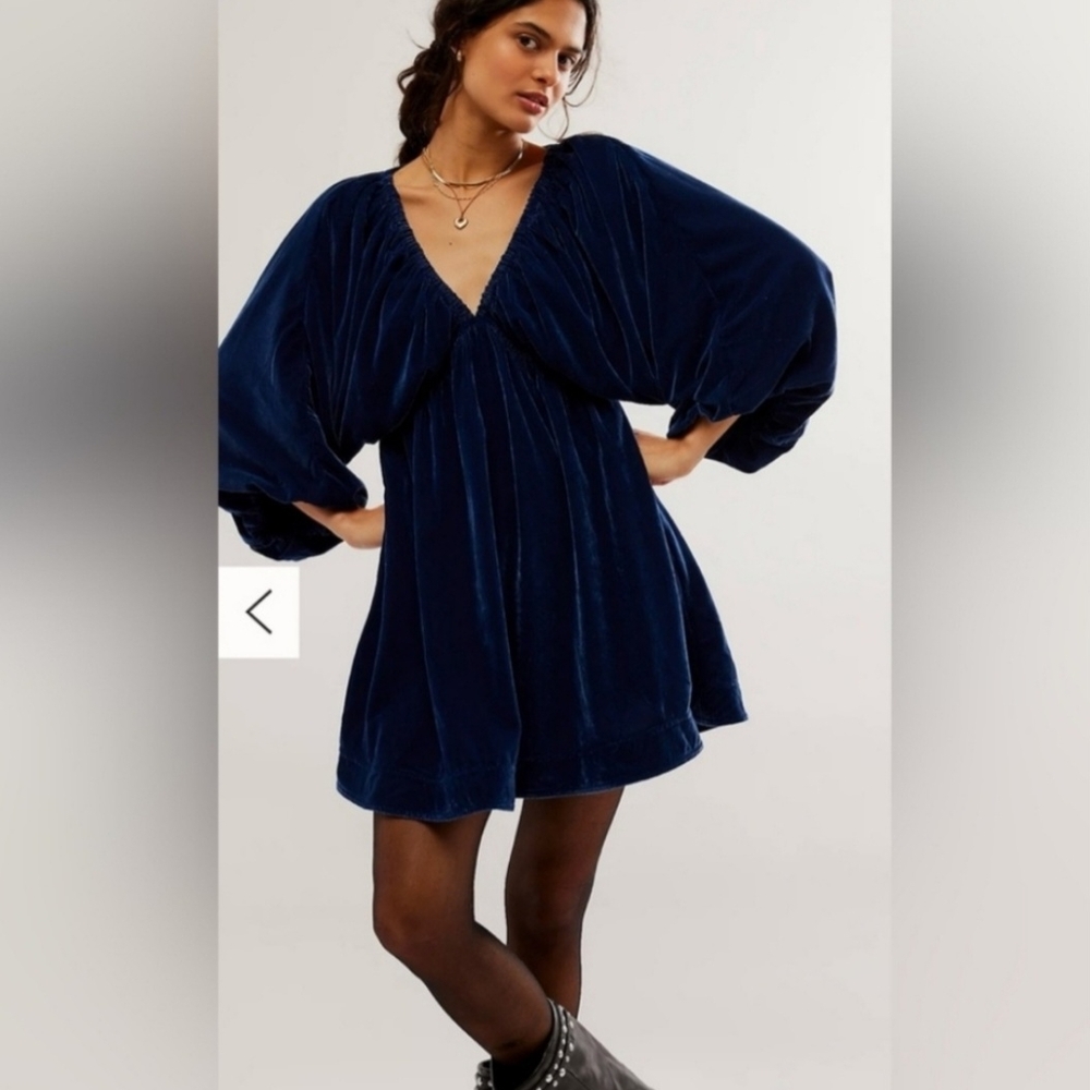 Women Used FREE PEOPLE navy Blue Velvet Bell Puff/Puffy Sleeves Mini Dress XS/S